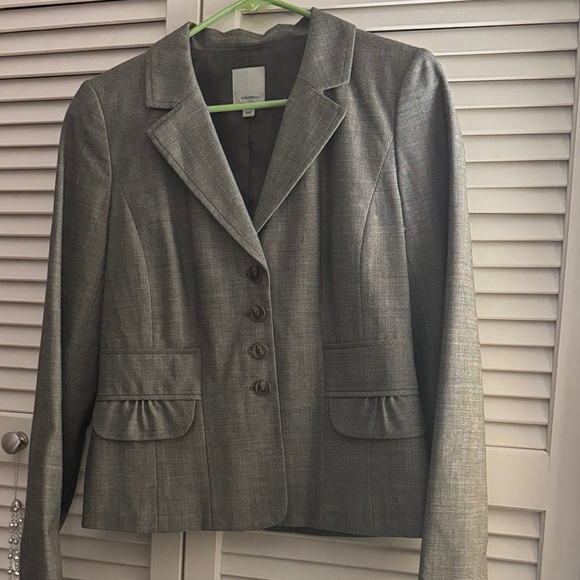 Halogen Jackets & Blazers - Halogen Suit Jacket Size 6P EUC Lined